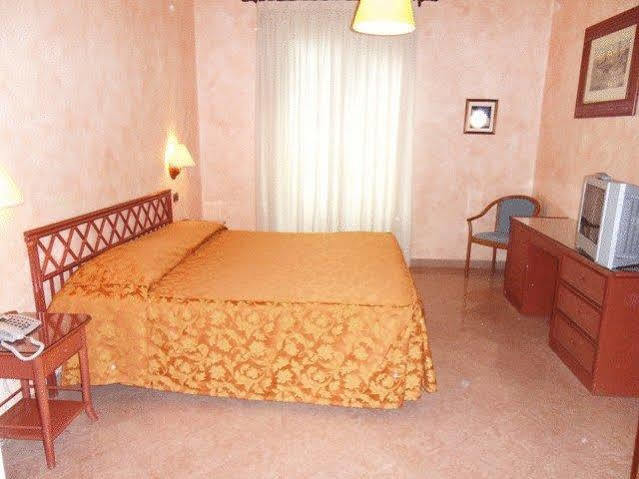Hotel Villa Archirafi Palermo Bagian luar foto
